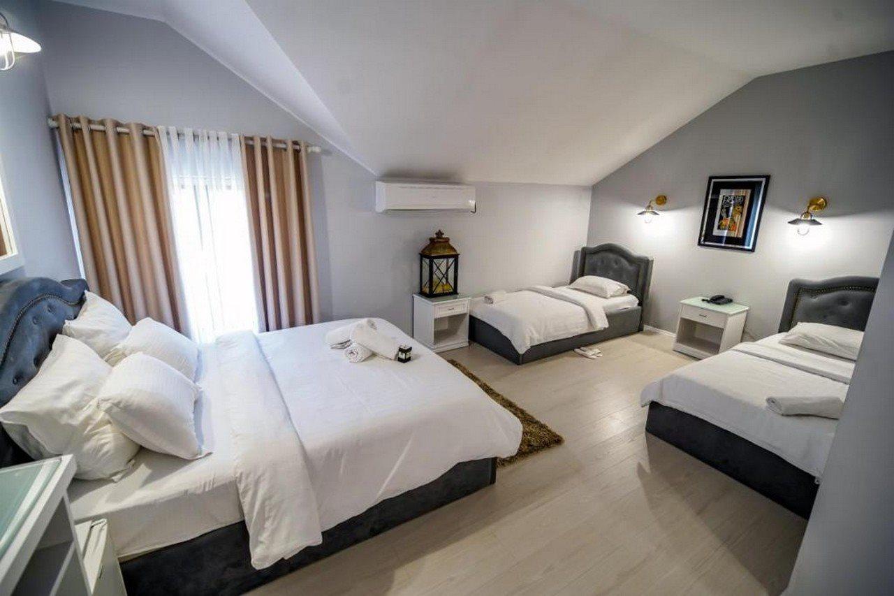 Univers Resort Elbasan Bagian luar foto
