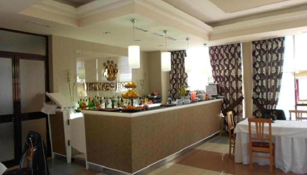 Univers Resort Elbasan Bagian luar foto
